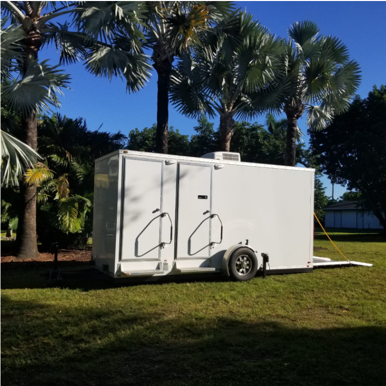 1 ADA + 2 Stalls 1 Man + 1 Woman